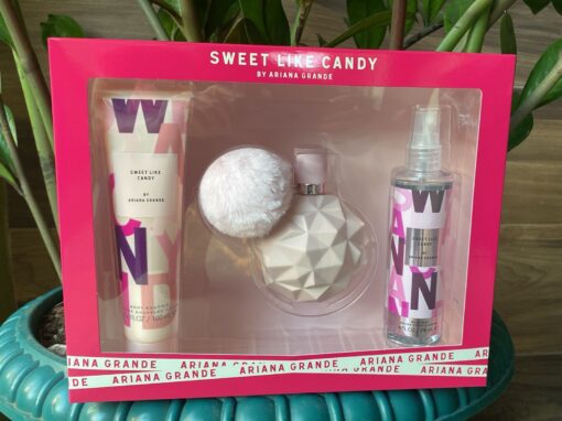 ESTUCHE ARIANA GRANDE SWEET LIKE CANDY (3 PIEZAS)