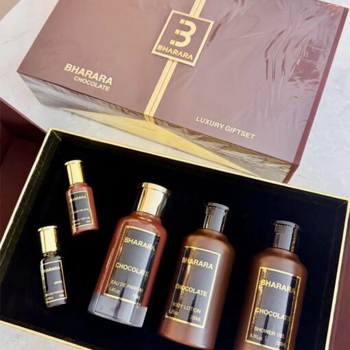 ESTUCHE BHARARA CHOCOLATE UNISEX (5 PIEZAS) - Imagen 2