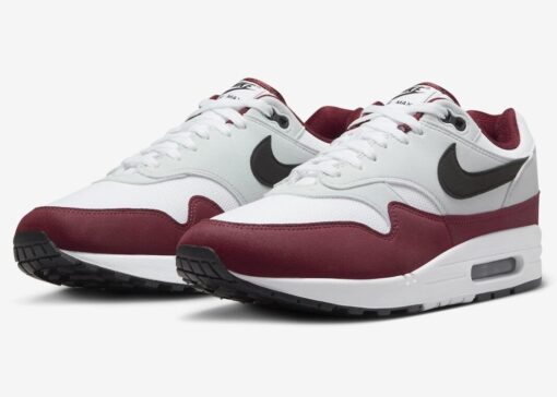 TENNIS NIKE AIR MAX DARK TEAM RED  (US 9.5) (EUR 43)