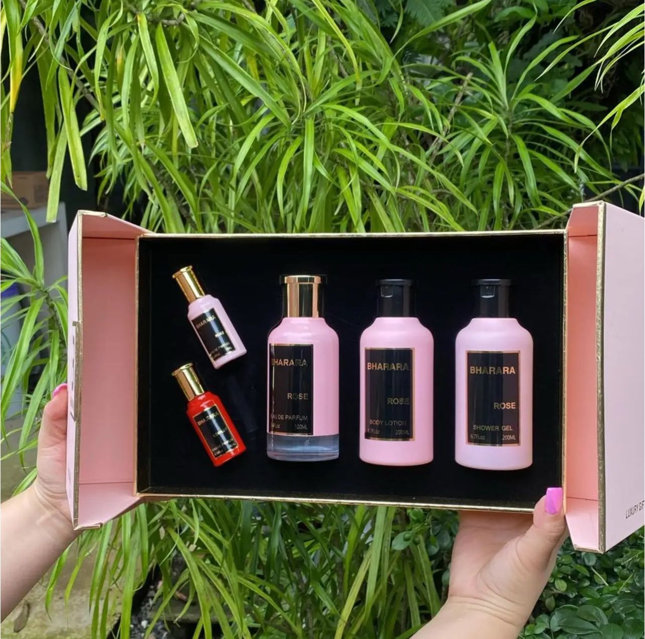 ESTUCHE BHARARA ROSE (5 PIEZAS)