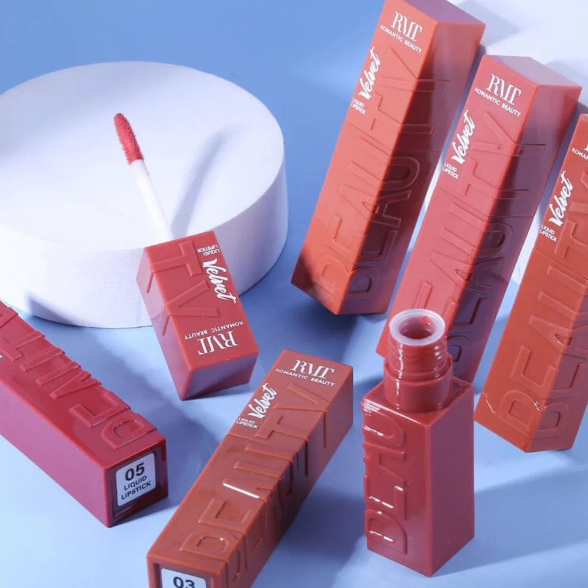 MAQUILLAJE ROMANTIC BEAUTY VELVET (LABIAL LIQUIDO MATTE NUDE COLOR) (1) - Imagen 3